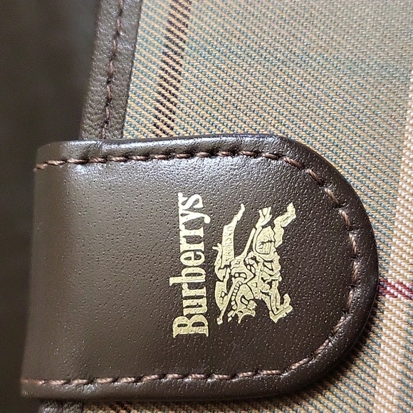 Vintage Burberry key holder - Picture 2 of 8